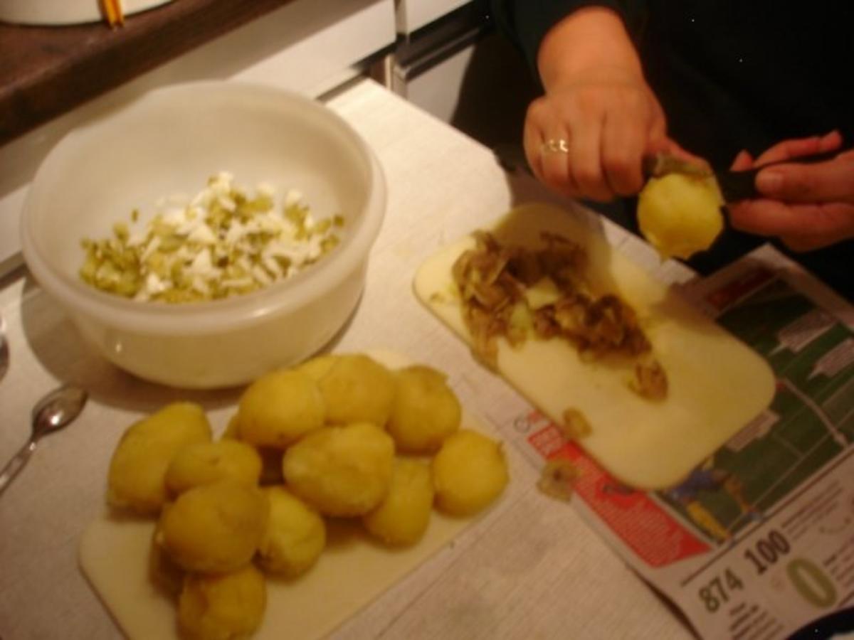 Kartoffelsalat mit Würstchen - Rezept - Bild Nr. 4