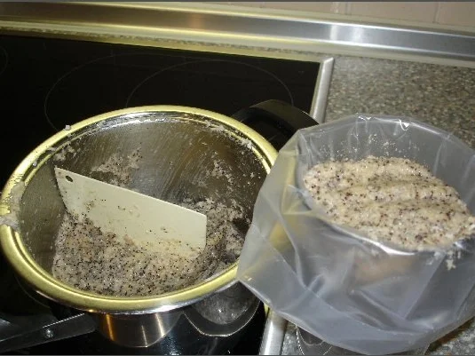 Rezept: Mohn-Grieß-Makronen Bild Nr. 7 Mohn-Grieß-Makronen - Rezept - Bild Nr. 7