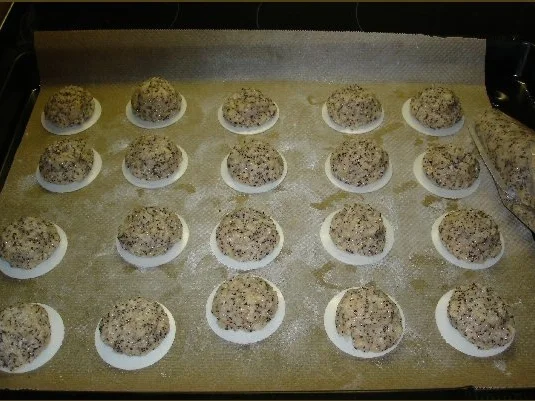 Rezept: Mohn-Grieß-Makronen Bild Nr. 8 Mohn-Grieß-Makronen - Rezept - Bild Nr. 8