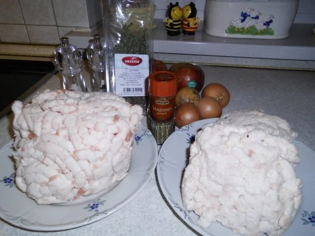 Rezept: Griebenschmalz mit Apfel und Zwiebeln Bild Nr. 2 Griebenschmalz mit Apfel und Zwiebeln - Rezept - Bild Nr. 2