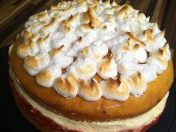 Rhabarber-Baiser-Torte - Rezept