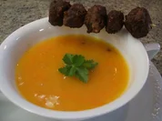 Suppen: Zwiebelsuppe nach Kühlschrankart - Rezept