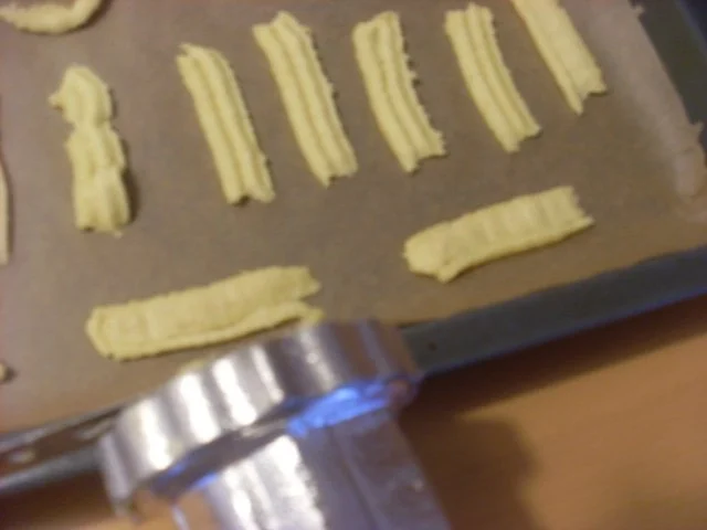 Rezept: Spritzgebäck.. wie schon meine Oma es machte Bild Nr. 6 Spritzgebäck.. wie schon meine Oma es machte - Rezept - Bild Nr. 6