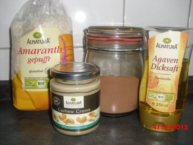 Rezept: Pralinen Cashewcreme-Schoko-Amaranth Bild Nr. 2 Pralinen Cashewcreme-Schoko-Amaranth - Rezept - Bild Nr. 2