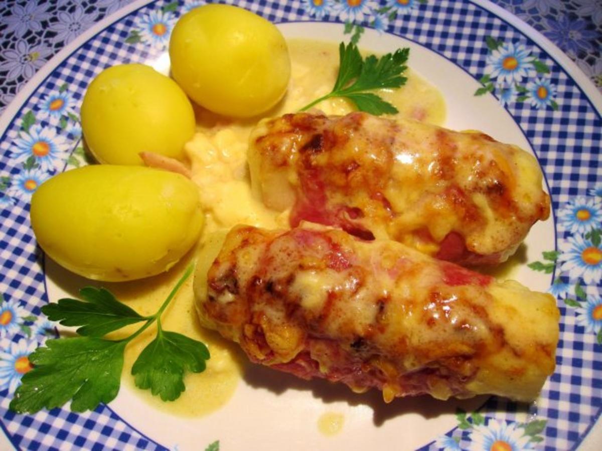 Pikante Lauchröllchen in Béchamelsoße - Rezept