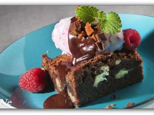 BiNe` S SCHOKOLADENBROWNIES MIT WALNUESSEN - Rezept - Bild Nr. 2