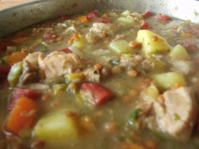 Rezept: Roter Linseneintopf mit Bauchfleisch und Cabanossi Bild Nr. 7 Roter Linseneintopf mit Bauchfleisch und Cabanossi - Rezept - Bild Nr. 7