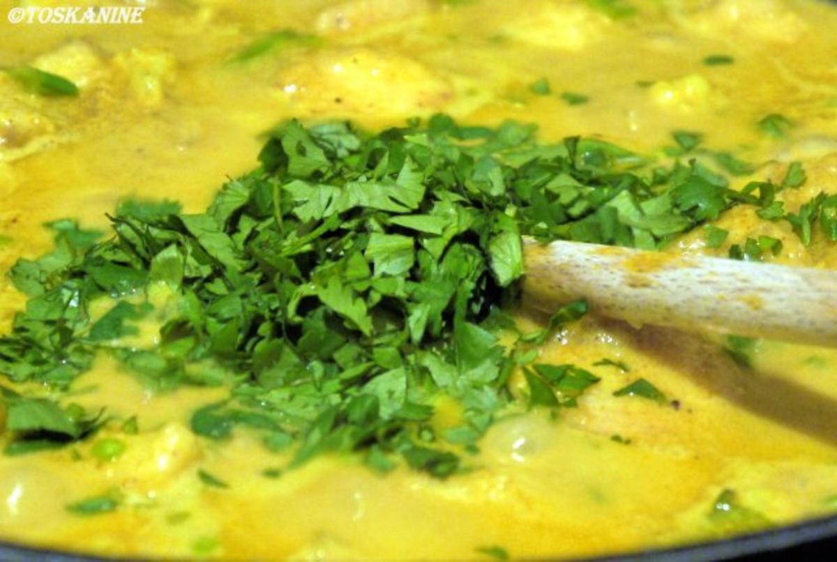 Curry mit Hähnchen, Blumenkohl und Zuckerschoten - Rezept - Bild Nr. 12