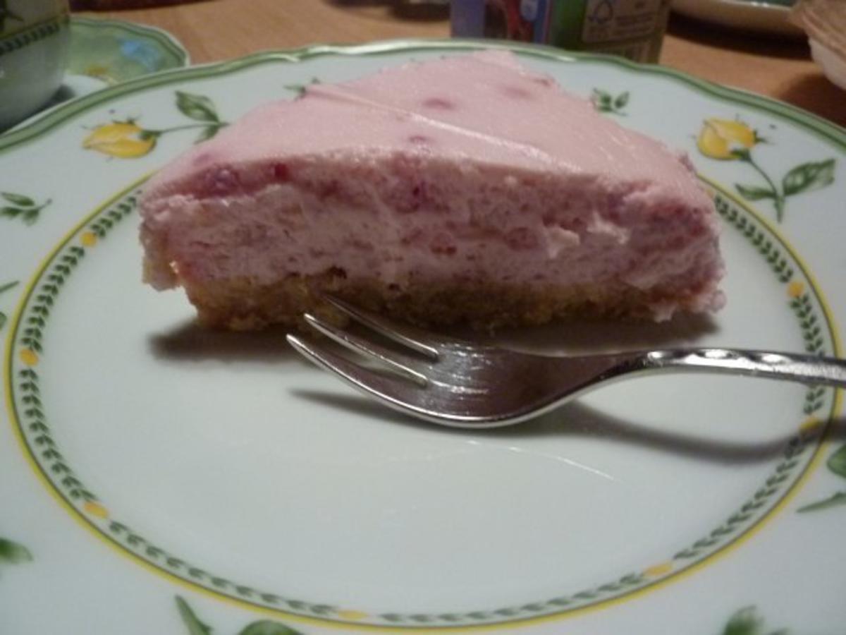 Bilder für Kuchen: Himbeercremetorte - Rezept