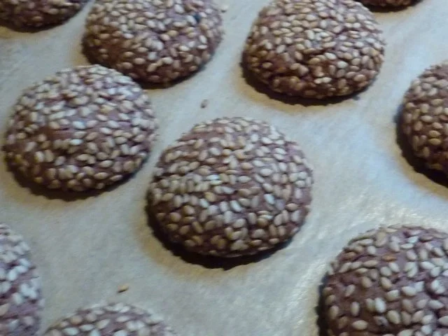 Weihnachten: Schokoladen-Sesam-Plätzchen - Rezept - Bild Nr. 12
