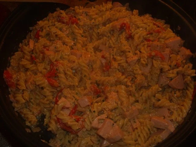 Nudeln mit Knoblauchwurst und Rührei - Rezept - Bild Nr. 4