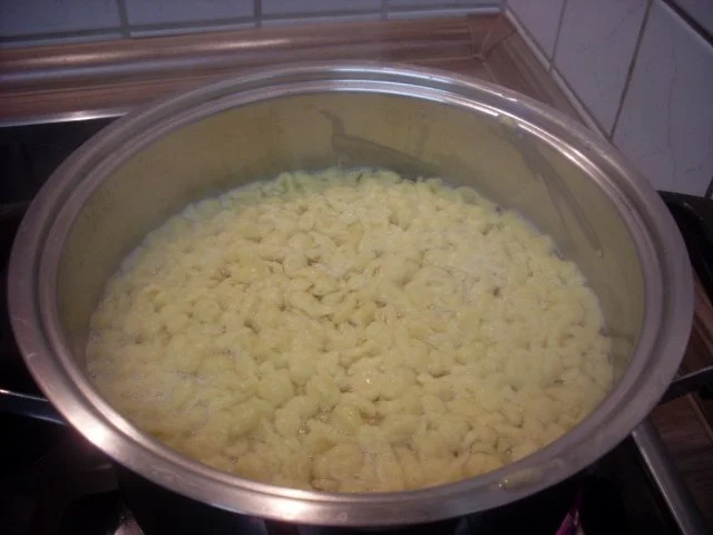 Krautspätzle nach Art des Hauses, braucht etwas Zeit aber es lohnt sich! - Rezept - Bild Nr. 9