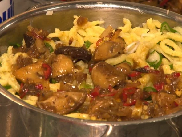 Käsespätzle mit Shiitakepilzen - Rezept