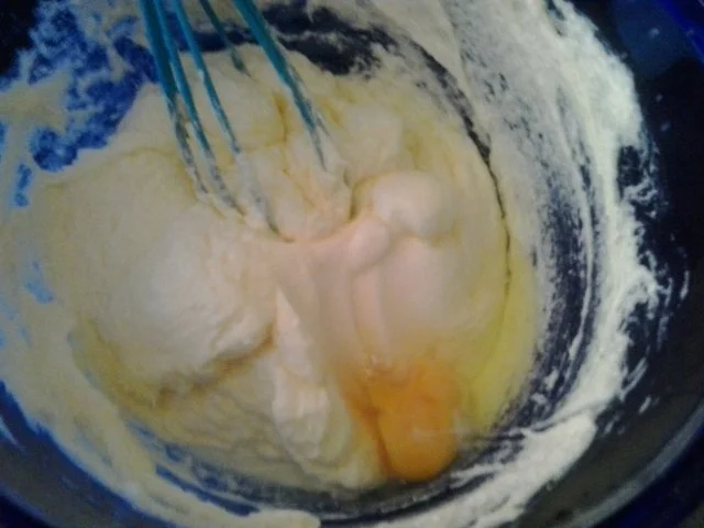 Rezept: Sandkuchen mit Marzipan und Schoko überzug Bild Nr. 4 Sandkuchen mit Marzipan und Schoko überzug - Rezept - Bild Nr. 4