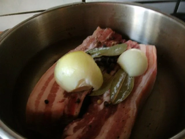 auf`'s Brot -Zwiebelfleisch oder auch Stichfleisch - Rezept - Bild Nr. 2