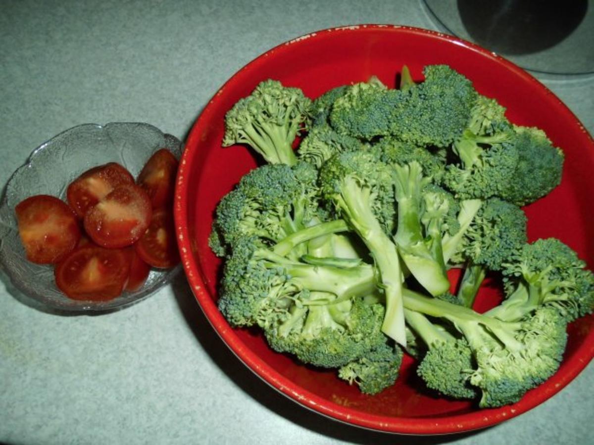 Auflauf: Brokkoli mit Käse überbacken - einfach - von federkiel