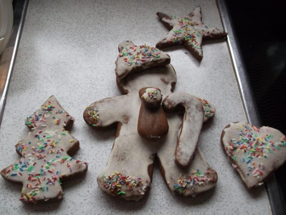 Einfache braune Lebkuchen - Rezept mit Bild - kochbar.de