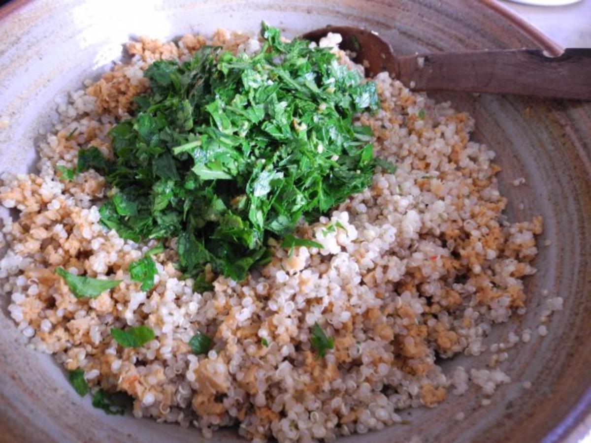Vegan : Paprikaschoten mit würziger Quinoa - Füllung - Rezept - Bild Nr. 16