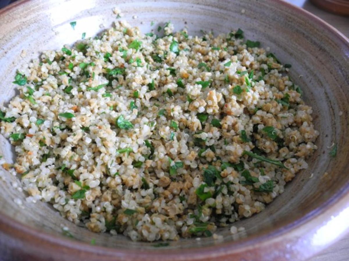 Vegan : Paprikaschoten mit würziger Quinoa - Füllung - Rezept - Bild Nr. 17
