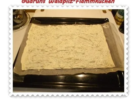 Rezept: Flammkuchen: Waldpilz-Flammkuchen Bild Nr. 7 Flammkuchen: Waldpilz-Flammkuchen - Rezept - Bild Nr. 7