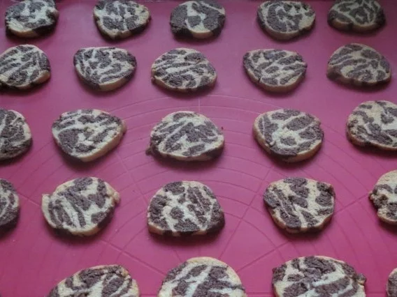 Rezept: Backen: Marmorplätzchen ... ala Oma Bild Nr. 2 Backen: Marmorplätzchen ... ala Oma - Rezept - Bild Nr. 2
