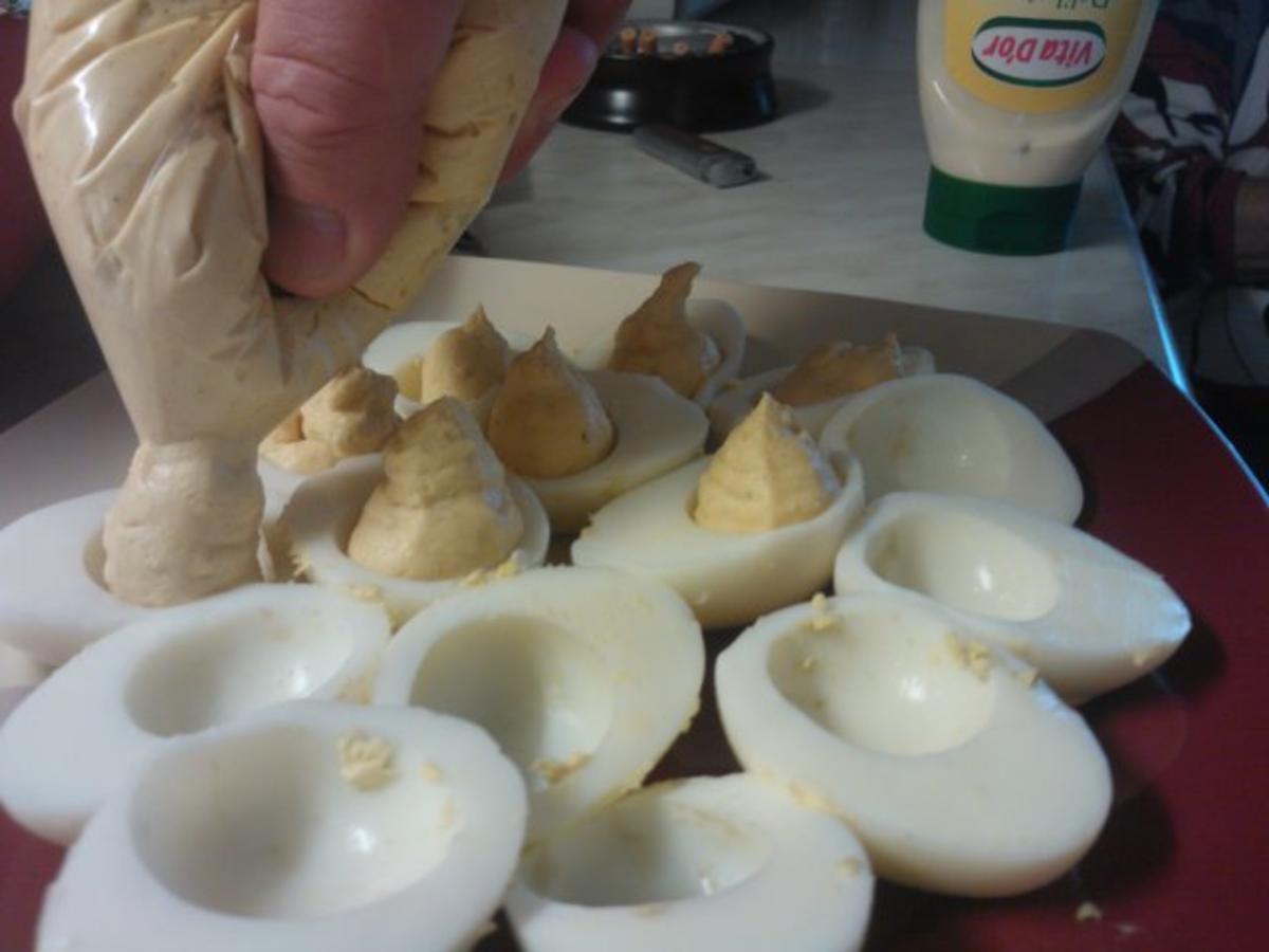 Russische Eier (deviled eggs) - Rezept - Bild Nr. 4
