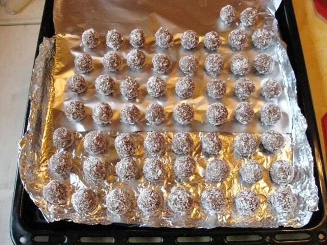 Rezept: Marzipankartoffel mit Nougat Bild Nr. 4 Marzipankartoffel mit Nougat - Rezept - Bild Nr. 4