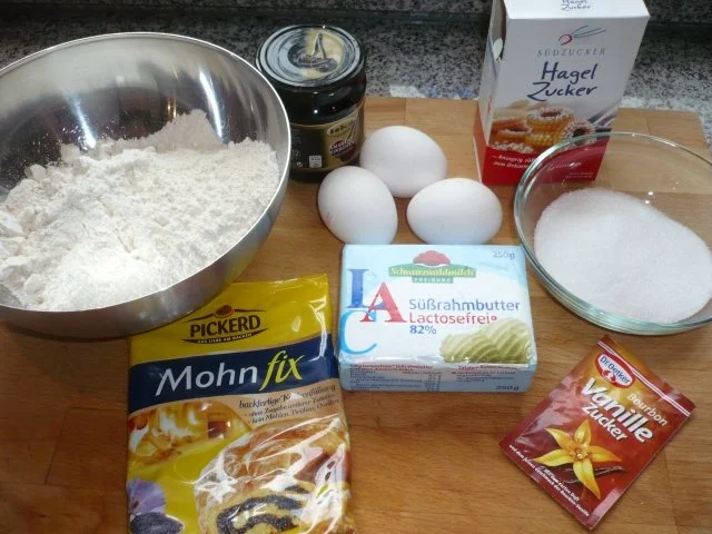 Amarena-Mohn-Schnecken - Rezept - Bild Nr. 2