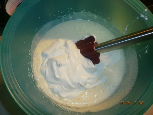 Chessecakemuffins mit weihnachtlichen Kirschen - Rezept - Bild Nr. 3