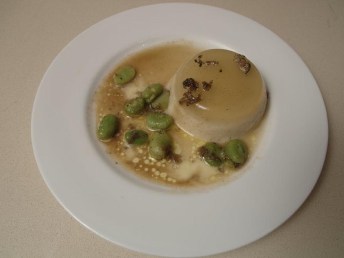 Sellerie-Panna-Cotta mit schwarzen Trüffeln - Rezept