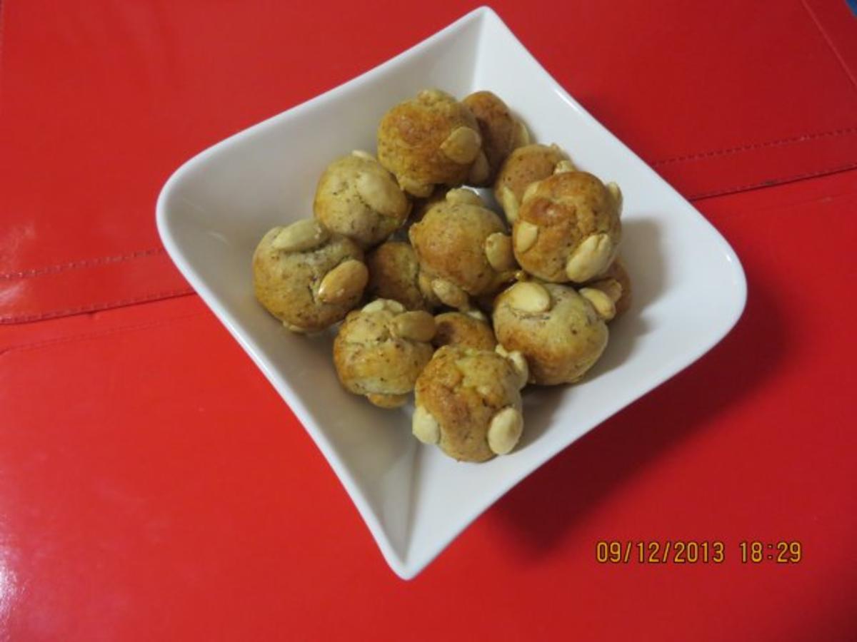 Gebäck: Bethmännchen mit Salzmandeln - Rezept - kochbar.de