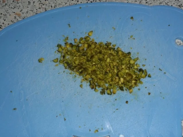 Weihnachtliche Nussnougat-Marzipankugeln - Rezept - Bild Nr. 7