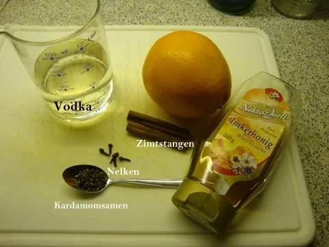 Rezept: Weisser Glühwein - mit Muskat und Wodka Bild Nr. 2 Weisser Glühwein - mit Muskat und Wodka - Rezept - Bild Nr. 2