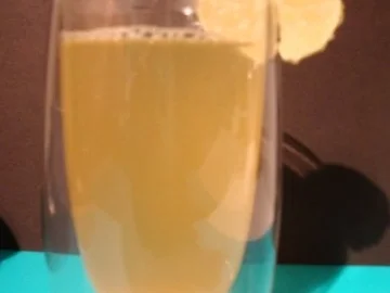 Rezept: Weisser Glühwein - mit Muskat und Wodka Bild Nr. 4 Weisser Glühwein - mit Muskat und Wodka - Rezept - Bild Nr. 4