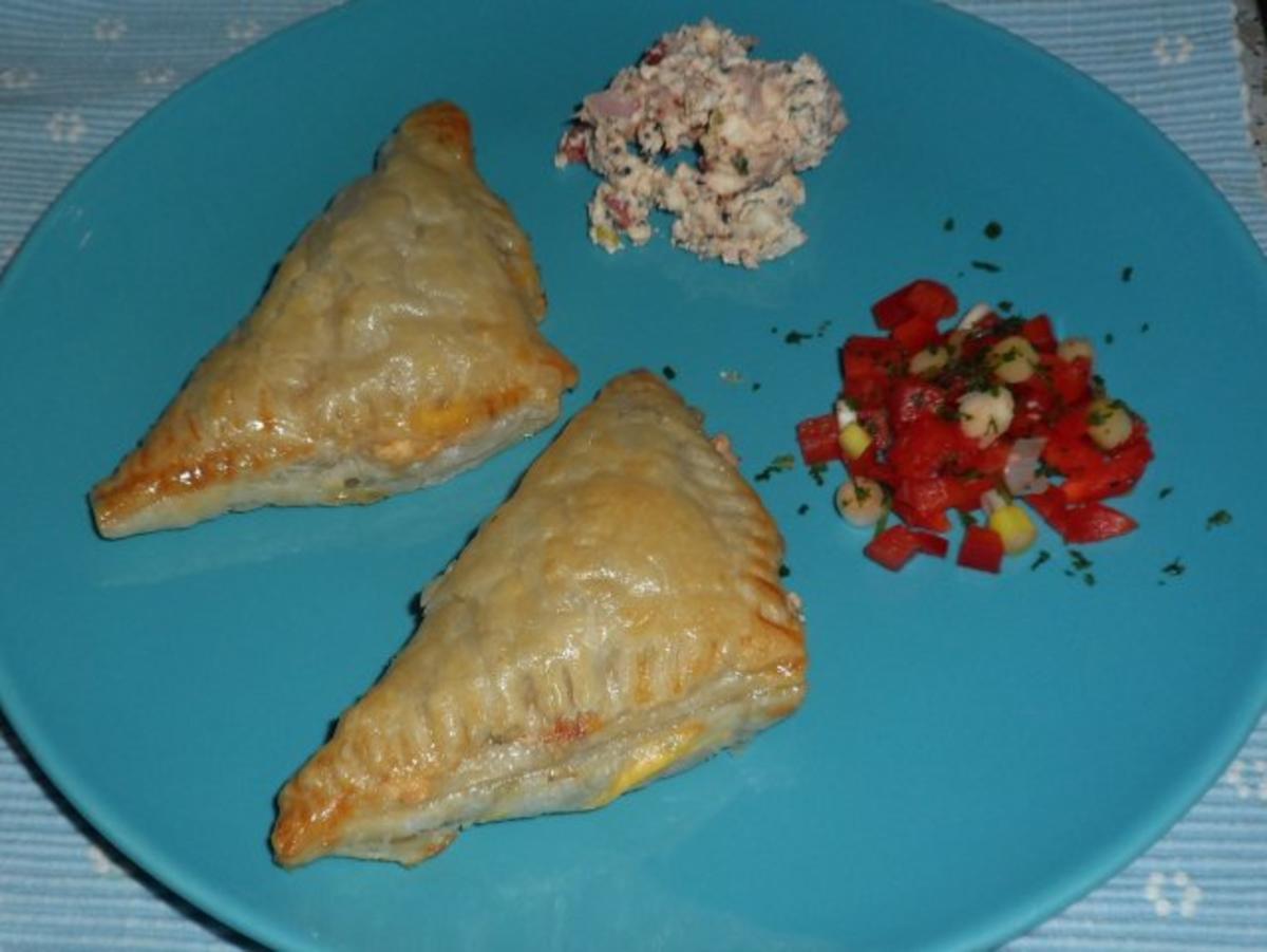 Abendessen/Snack: Blätterteigtaschen mit pikanter Feta-Paprika-Füllung - Rezept - Bild Nr. 8