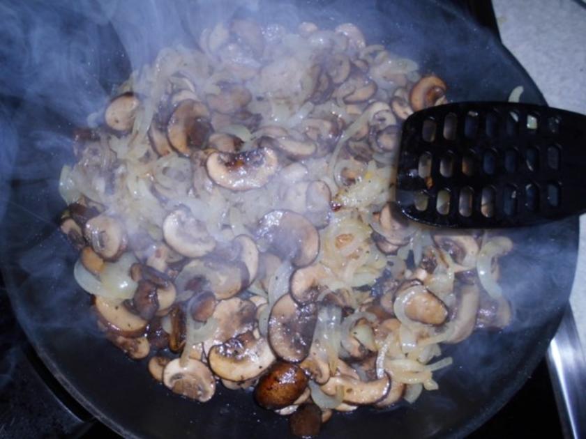 Bouletten / Frikadellen / Fleischpflanzerl nach Art von Stroganow ...