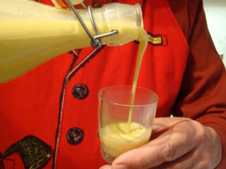 Orangen Eierlikör mit Weinbrand - schnell & einfach - von magica Orangen Eierlikör mit Weinbrand - schnell & einfach - von magica