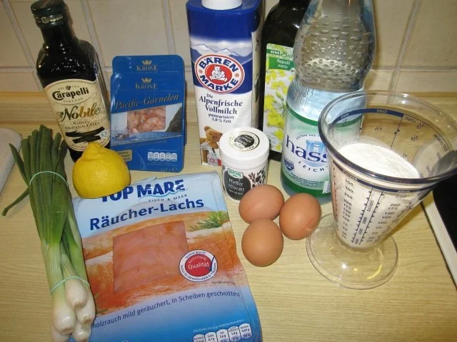 Rezept: Pfannkuchen mit Lachs-Garnelen-Füllung Bild Nr. 2 Pfannkuchen mit Lachs-Garnelen-Füllung - Rezept - Bild Nr. 2