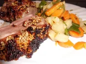 Geflügel, Ente: Ente im Sesam-Senf-Mantel an Gemüseragout - Rezept