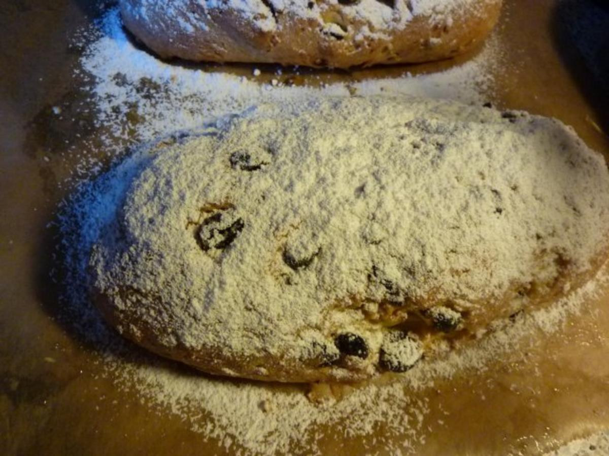 Weihnachten: Quarkstollen mit Marzipan - Rezept - Bild Nr. 13