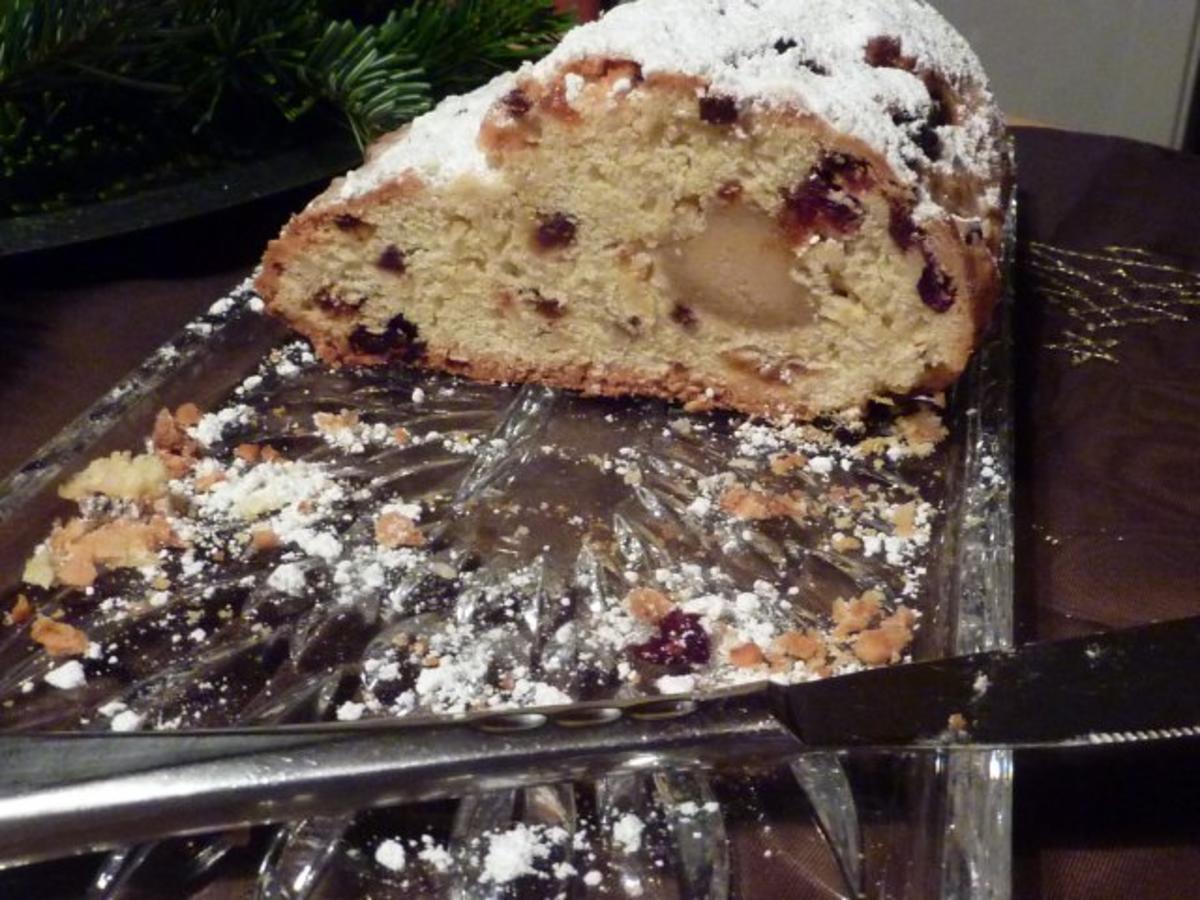 Weihnachten: Quarkstollen mit Marzipan - Rezept - kochbar.de