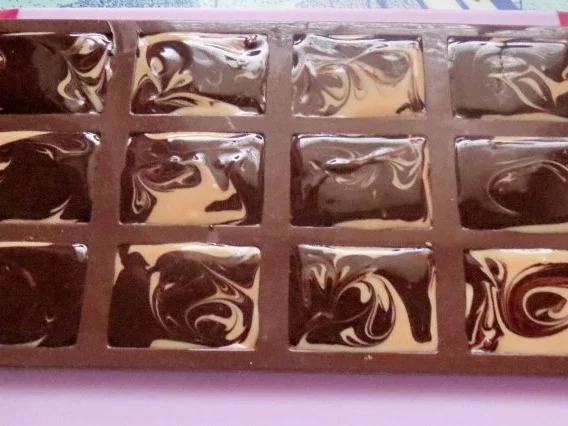 Rezept: Süßes: Orangen-Schokolade Bild Nr. 2 Süßes: Orangen-Schokolade - Rezept - Bild Nr. 2