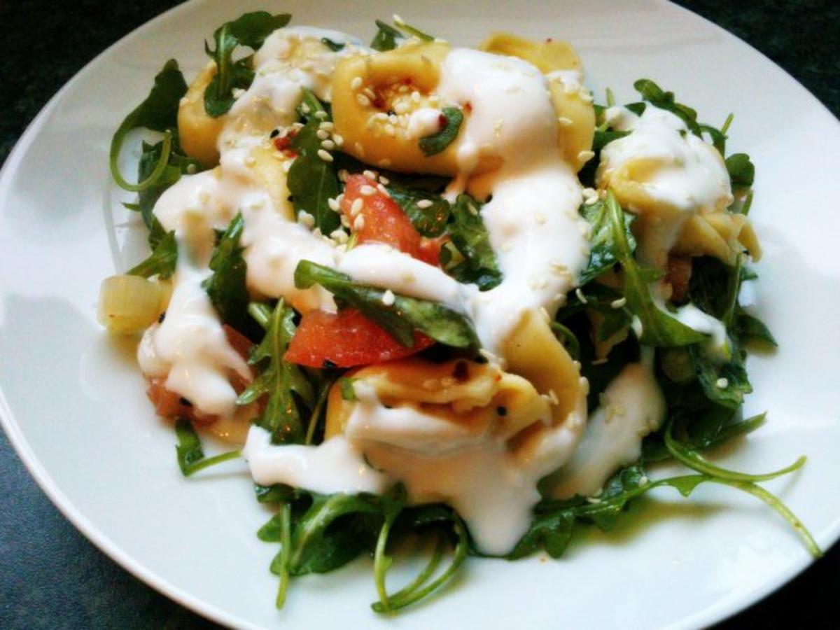 Tortellini Rucola Salat - Rezept mit Bild - kochbar.de