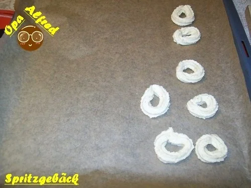 Plätzchen: Oma`s Spritzgebackenes - Rezept - Bild Nr. 5