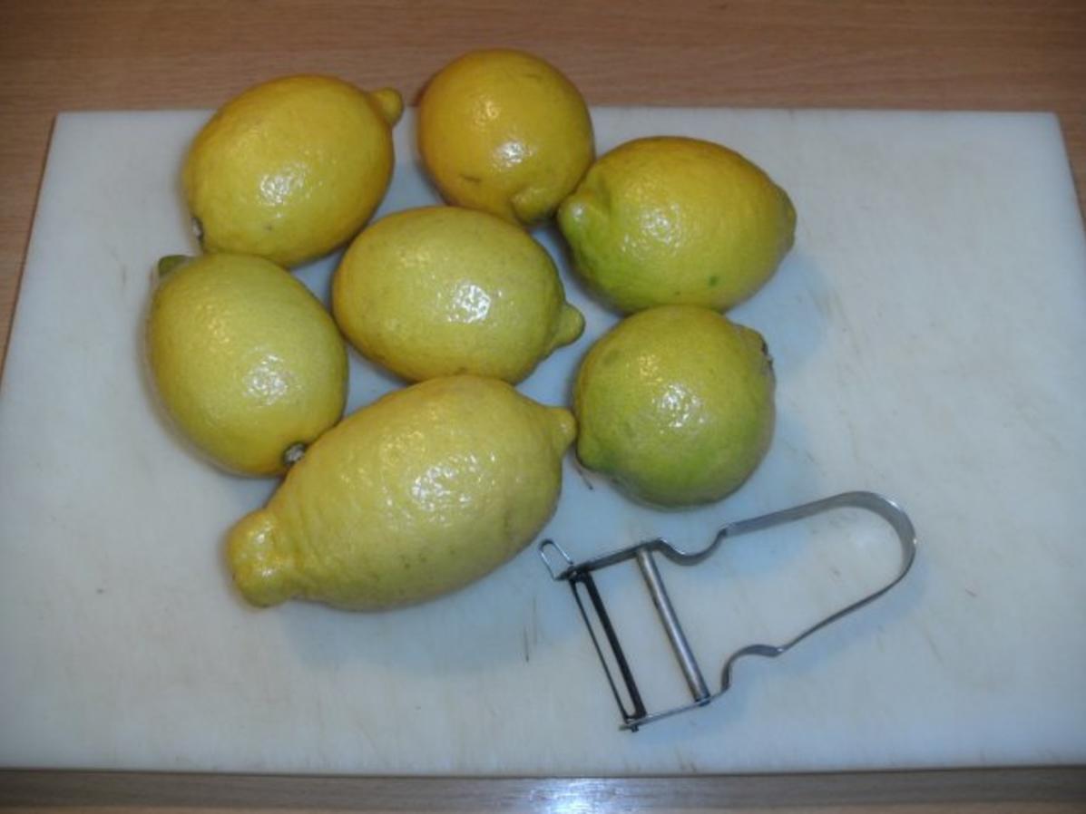 Getränk: Zitronenlikör à la Limoncello - Rezept - kochbar.de