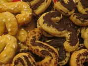 Backen: Butter-S (ala Oma) ... mit zweierlei Belag - Rezept