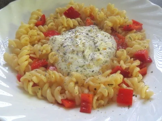 Kochen: Warmer Butter-Nudel-Salat - Rezept