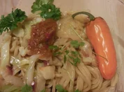 Asiatisches Wok-Kraut mit indonesischen Mie Nudeln - Rezept