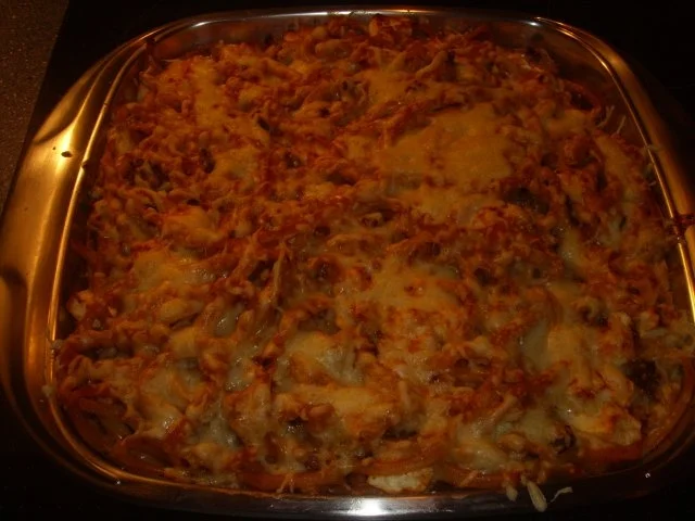 Makkaroniauflauf mit Lammhack und Schafskäse - Rezept