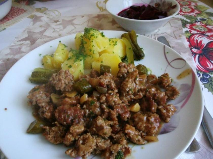 Gehacktesstippe oder Beamtenstippe - schnell &amp; einfach - 77 kcal/100g